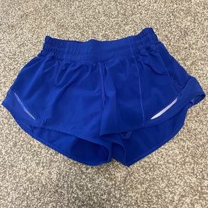 Lululemon Size 2 2.5” Cyber Blue Hotty Hot Shorts